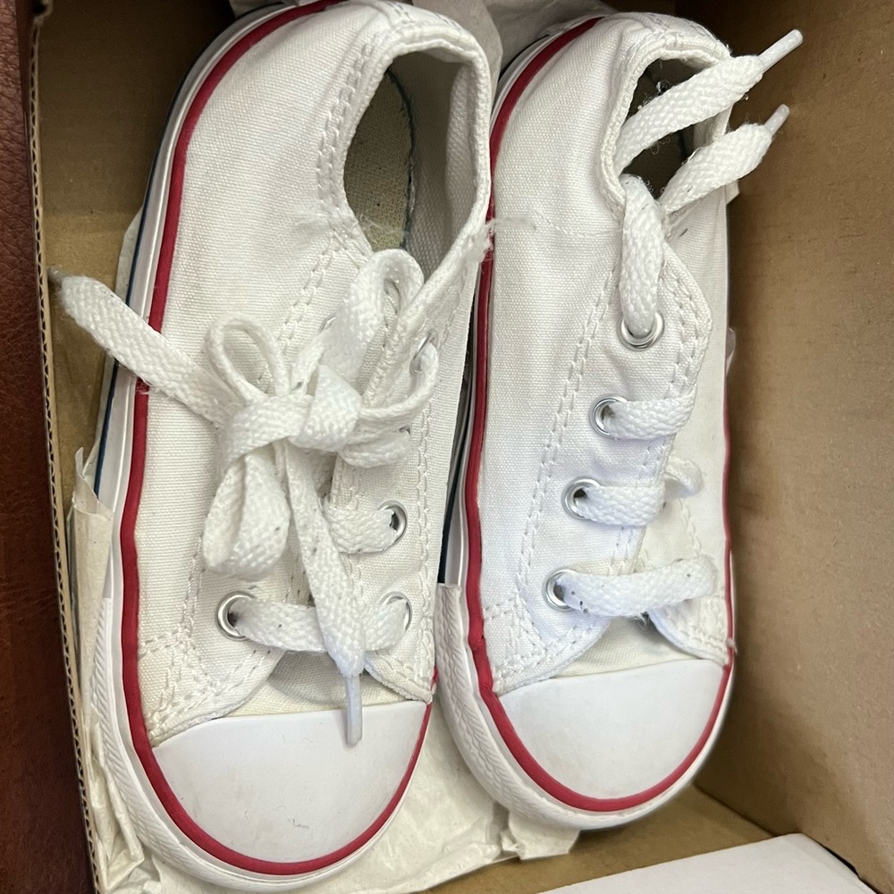 Toddler convers